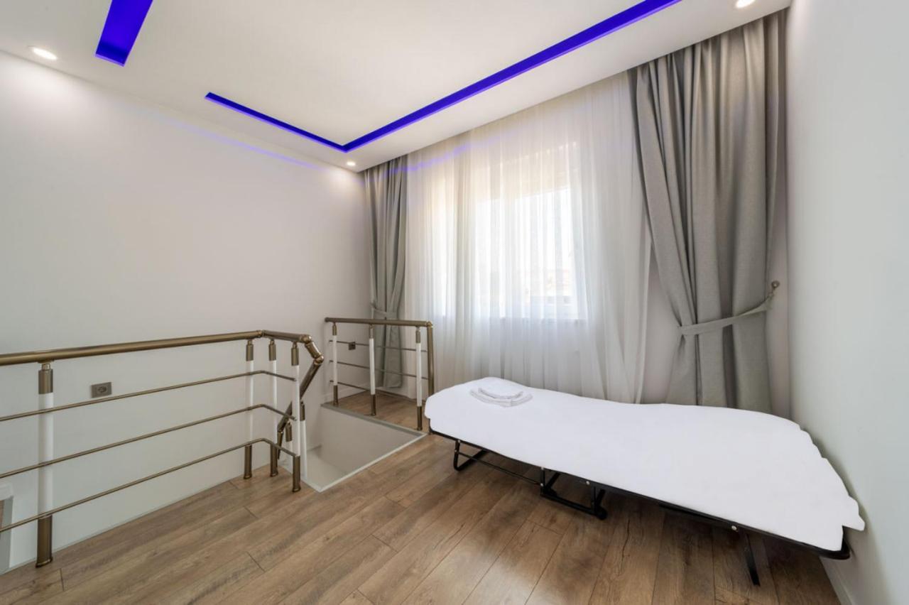 Modern And Central Duplex Apartment Near Beach In Αττάλεια Εξωτερικό φωτογραφία
